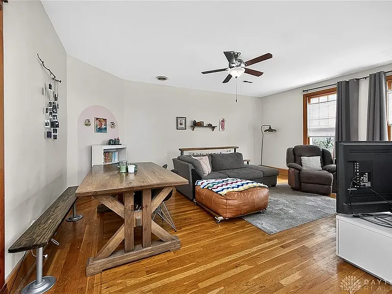 2604 Harris Ave #2 — Photo 2