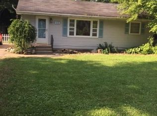 213 Elizabeth St, Albion, MI