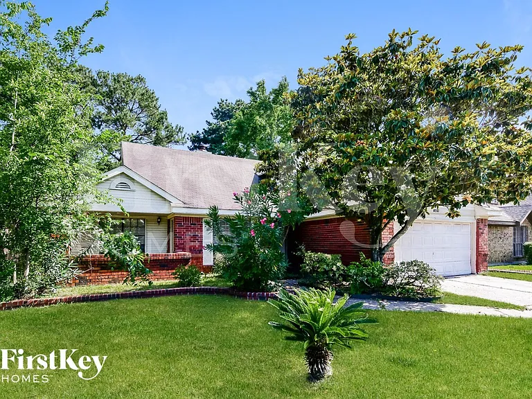 8511 Stagewood Dr — Photo 2