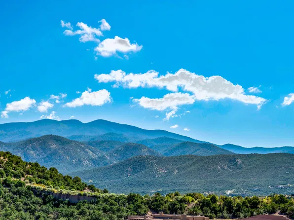 56 Tesuque Rdg, Santa Fe, NM 87501