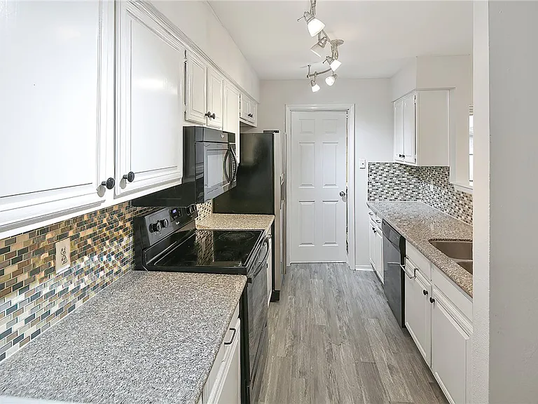 2800 Longmire Dr #53 — Photo 12