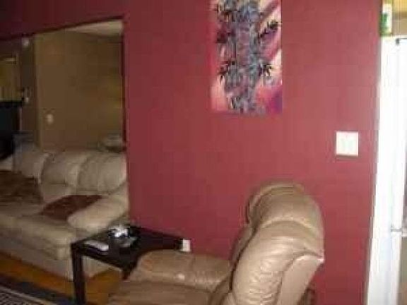 Living room (sorry for bad pics)