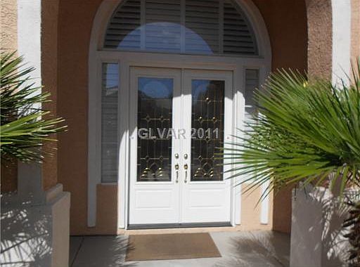 2nd image of 289 New River Cir