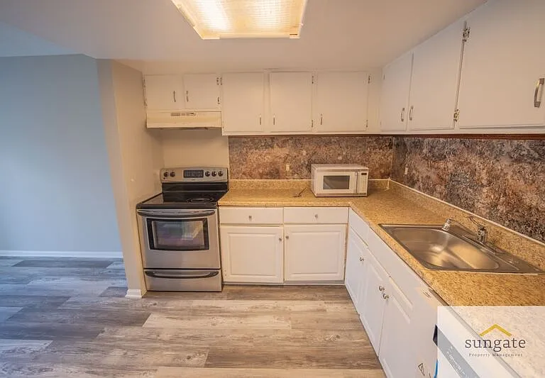 6449 Union Ct — Photo 13