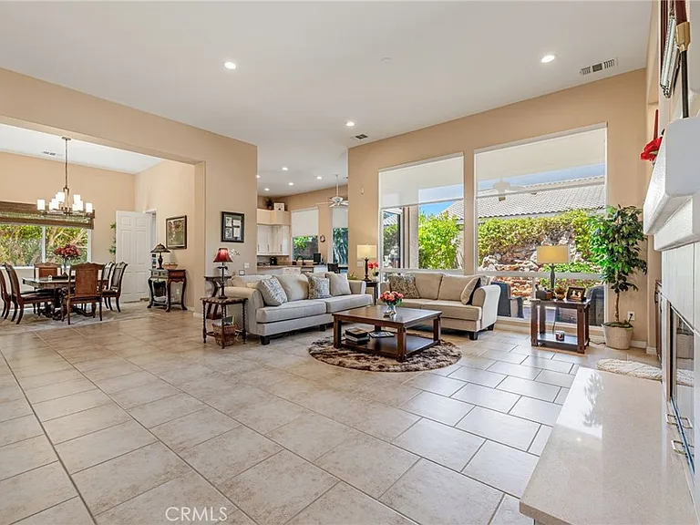 78652 Alliance Way — Photo 4