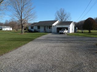 8738 Peck Rd, Ravenna, OH 44266