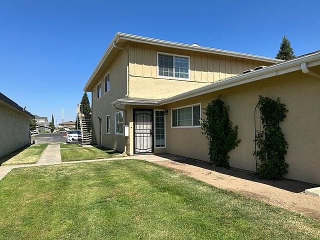 1st image of 495 W Santa Ana Ave APT 2