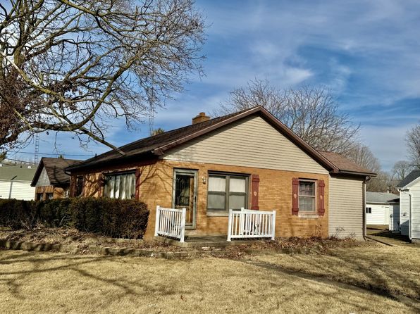 303 E Santa Fe Ave, Toluca, IL 61369