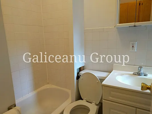 Rented by Lexington Real Estate Group | media 20