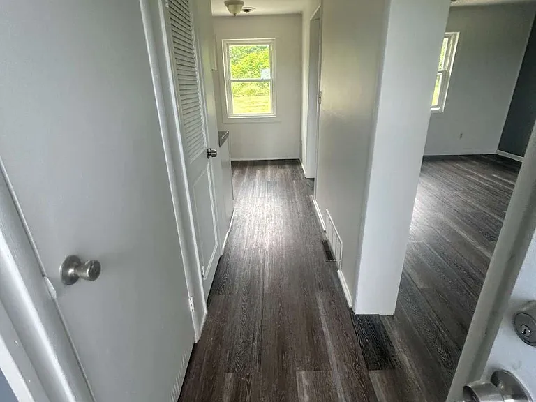 4112 Main St #1 — Photo 13