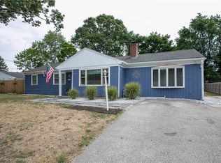 112 Capron Farm Dr, Warwick, RI 02886
