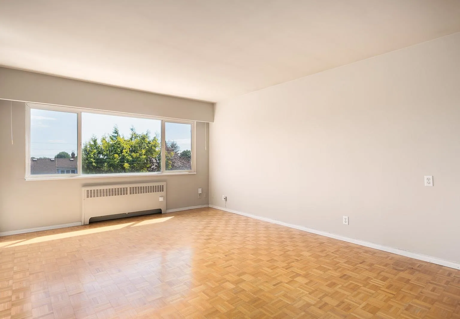 Studio, 395 sqft, $1,850 — Photo 2