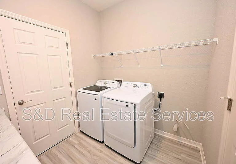 1731 Oceania Ave — Photo 24