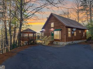 517 Ridge Rd, Blue Ridge, GA 30513