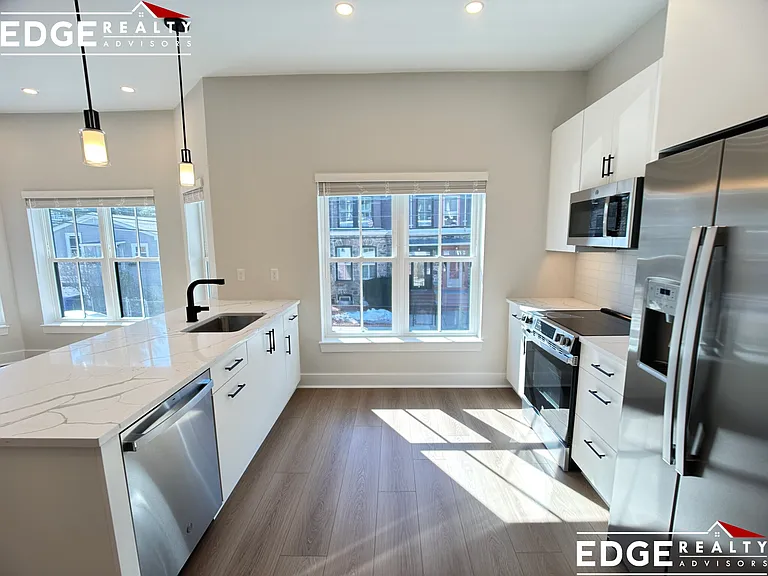 9 Newton St #101 — Photo 3