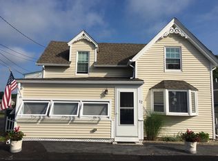 12 Ocean Ave, Wareham, MA 02571