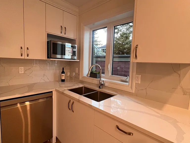W 12th Ave — Photo 8