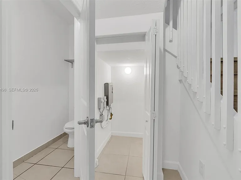 582 NE 207th St #582 — Photo 10