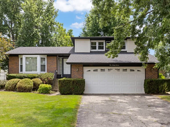 597 Piccadilly Ln, Bolingbrook, IL 60440