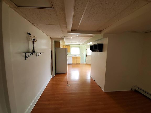 2nd image of 326 Fountain St #1