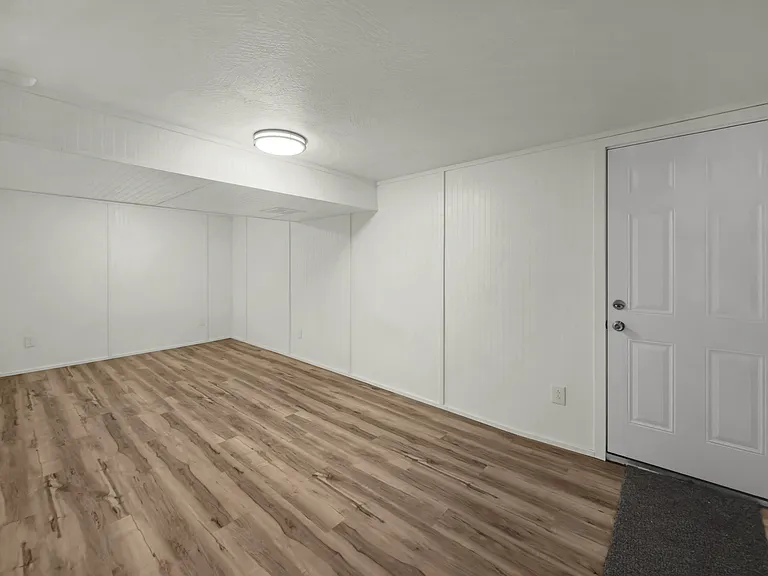 1562 Hedwig Dr — Photo 34