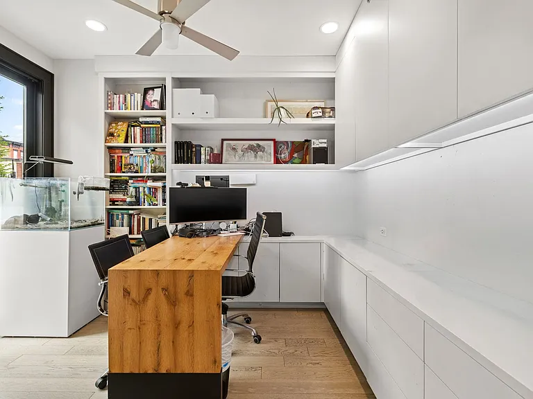705 Clinton St #1 — Photo 8