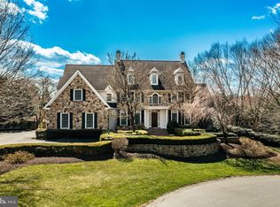 403 Woodale Dr, Kennett Square, PA 19348
