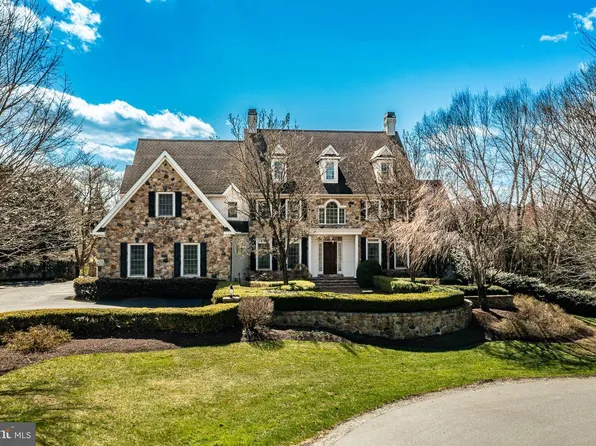 403 Woodale Dr, Kennett Square, PA 19348