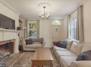 141 Carpenter St, Philadelphia, PA 19147
