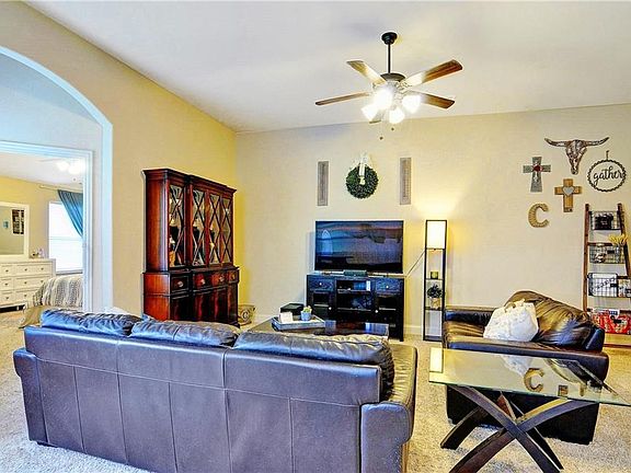 5th image of 1420 Thibodaux Dr