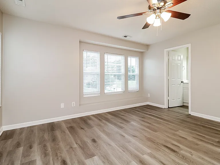3775 Marshlane Way — Photo 9
