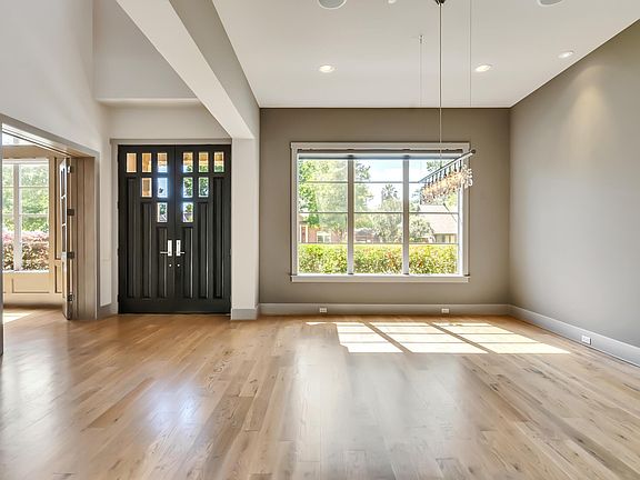 5th image of 1246 Ben Hur Dr