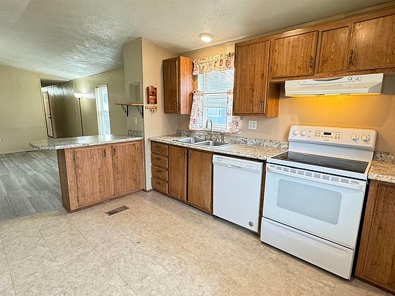 2nd image of 6229 Meyers St #114