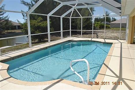 5th image of 3432 SW 15th Ave