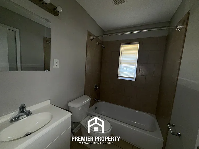 1629 Raymore Rd — Photo 12
