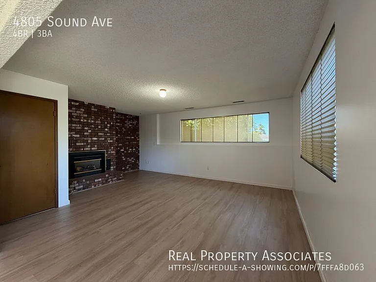 4805 Sound Ave — Photo 17