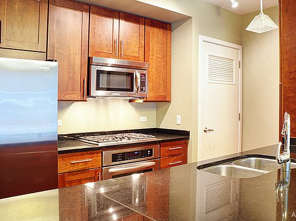 4th image of 505 N McClurg Ct APT 401