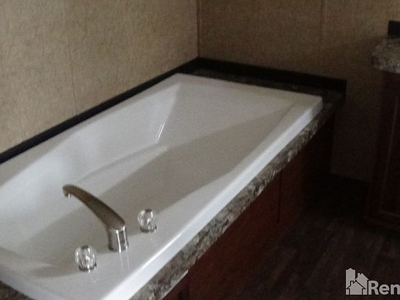 3rd image of 7325 Twin Parks Dr #210
