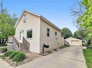 1225 Marshall Ave, Green Bay, WI 54303