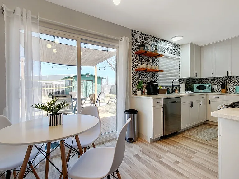 2210 Bristol Dr — Photo 19