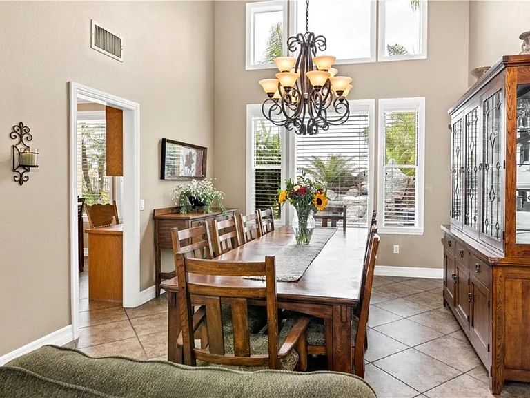 27320 Ocean Dunes St — Photo 2