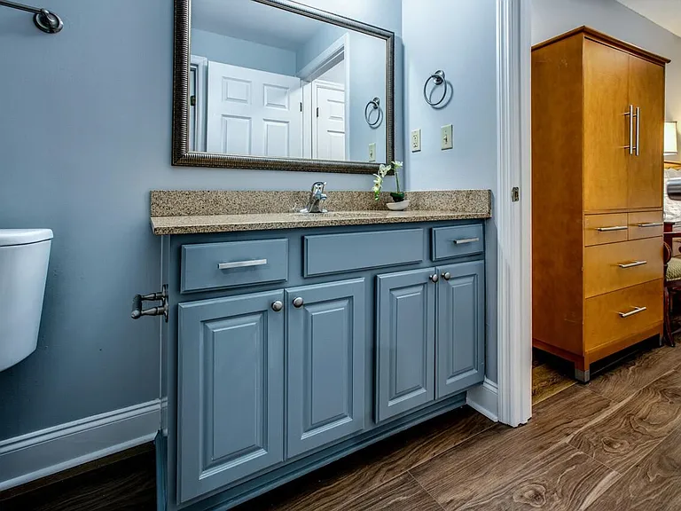 215 W College Ave #711 — Photo 17