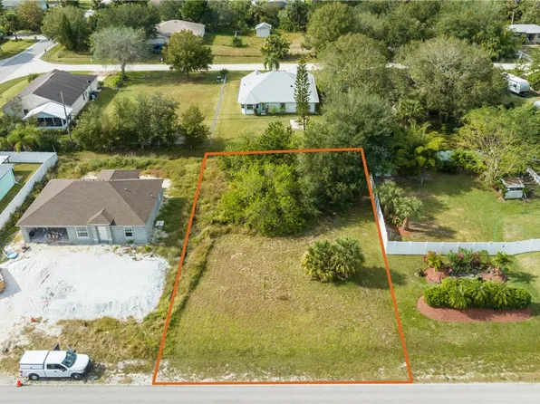 9135 101st Ave, Vero Beach, FL 32967