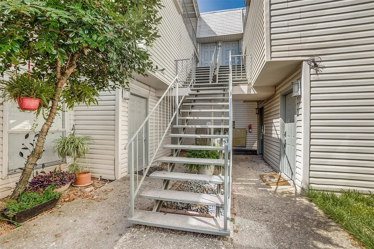 Building Photo - 4224 Rawlins St #301