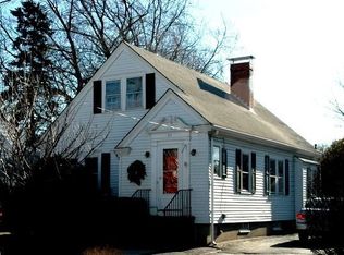 111 Paine Ave, Cranston, RI 02910