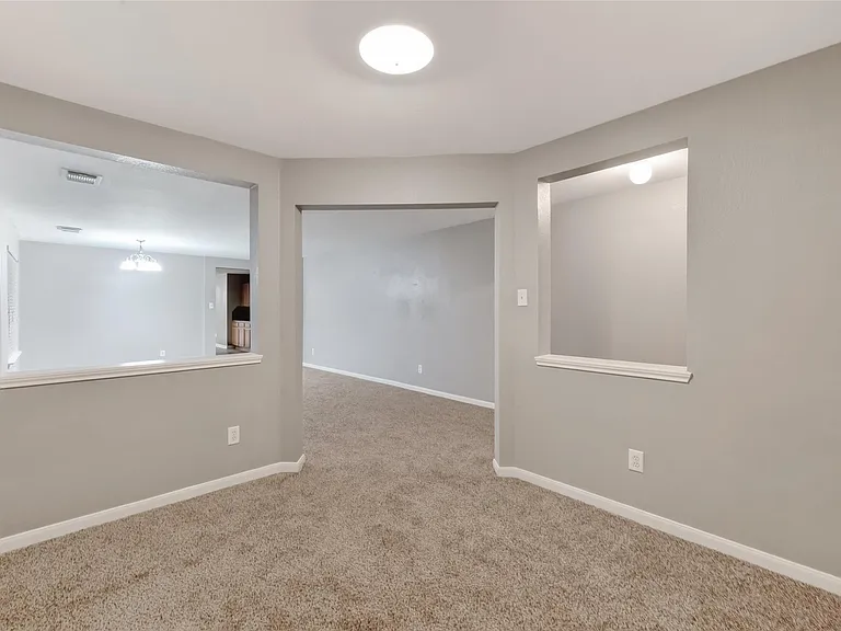 9219 Pinderfield Ct — Photo 5