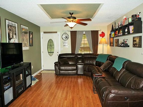 3rd image of 9109 Damascus Ave