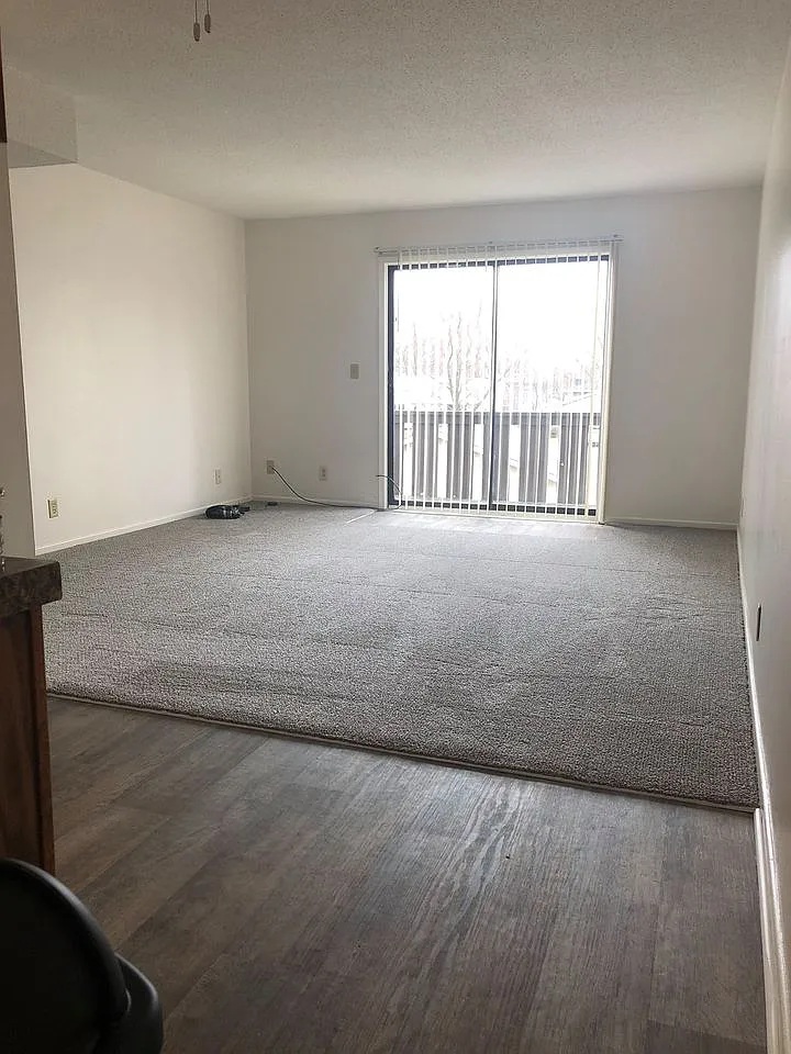 2 bed, 800 sqft, $980 — Photo 4