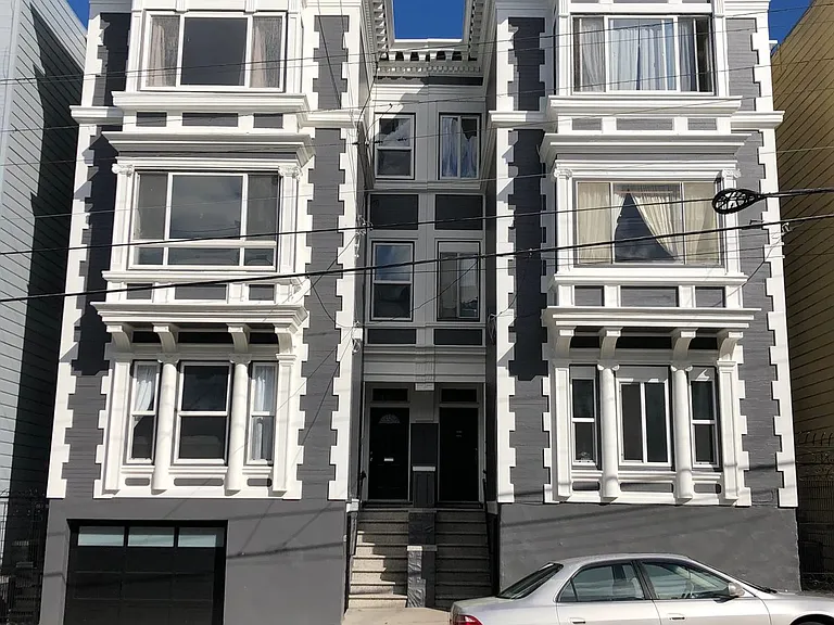 1614 Washington St — Photo 1