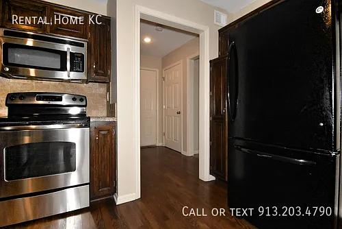 14807 Robinson St — Photo 11